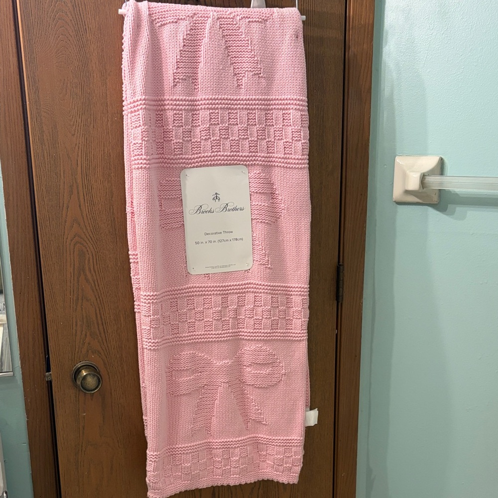 Brooks Brothers Pink Bow Patterned Throw Blanket